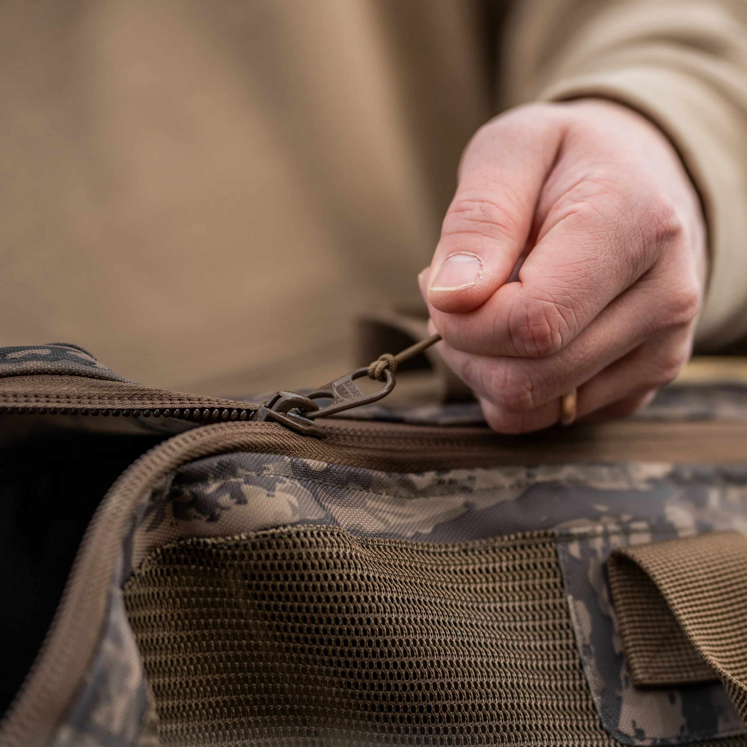 DB Wader Bag - Image 16