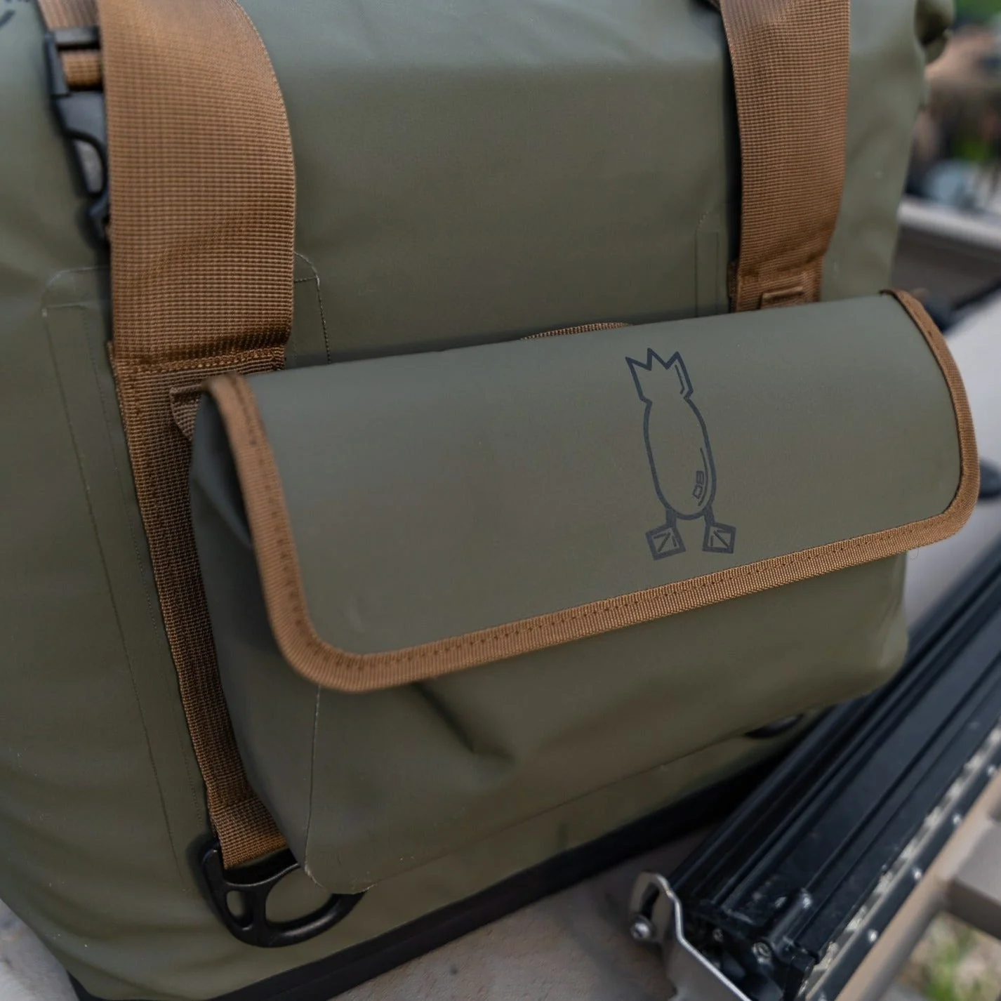 Dry Line Zippered Pouch - Image 8
